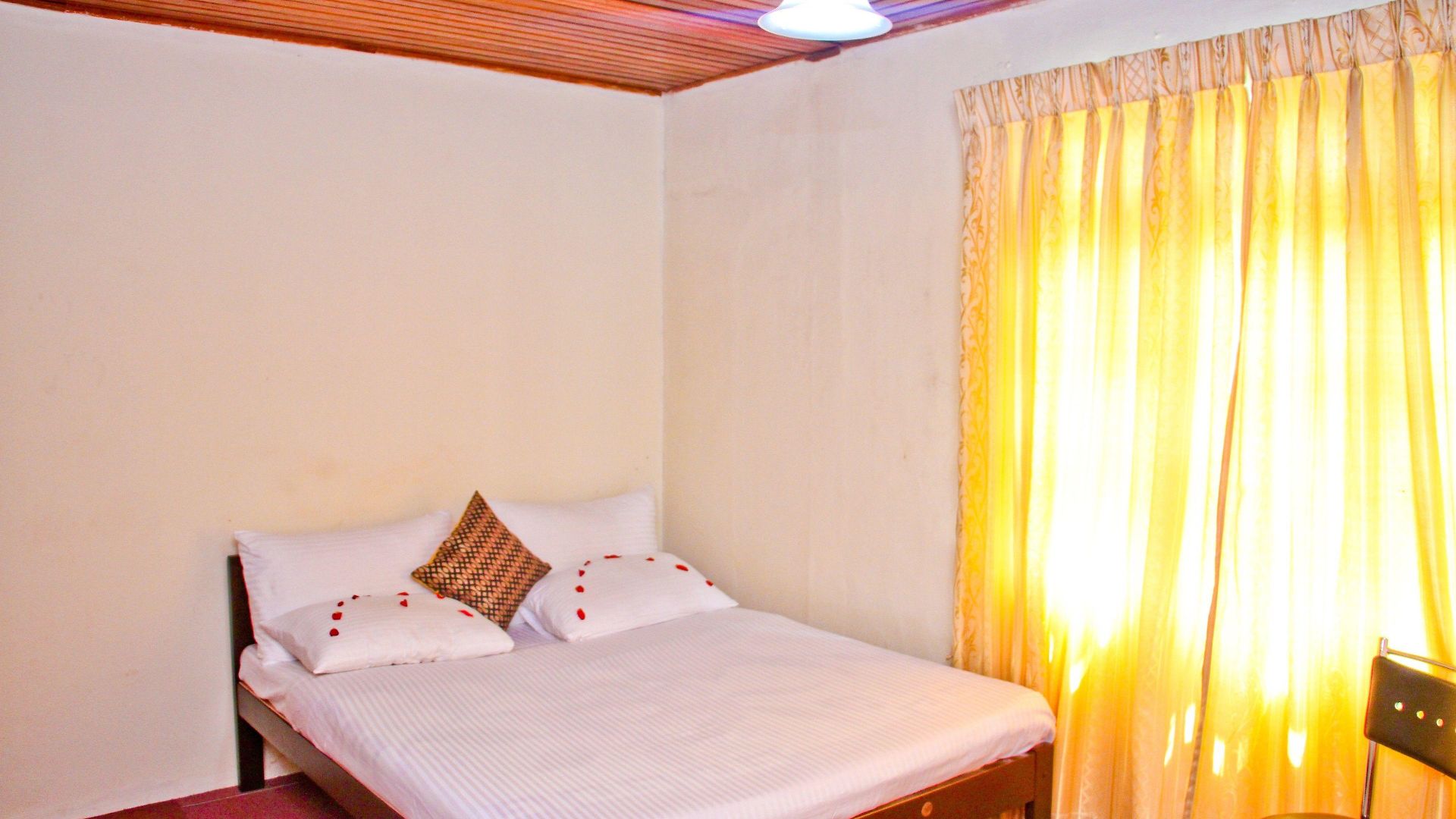 Chelthnam Hotel Nuwara Eliya