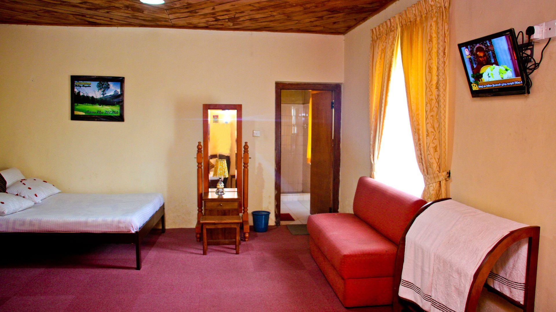 Chelthnam Hotel