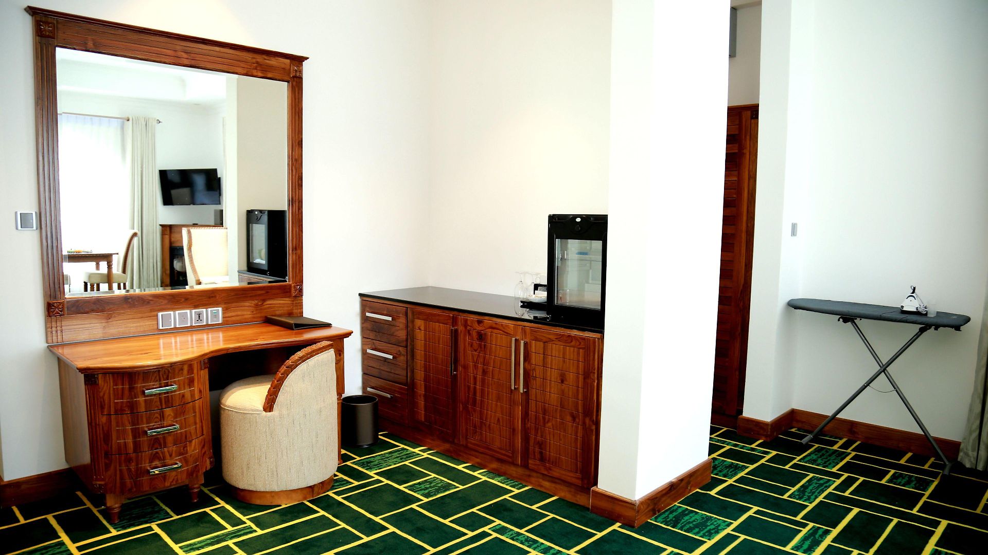 Araliya - Your Gateway To Everything In Hotel 5*