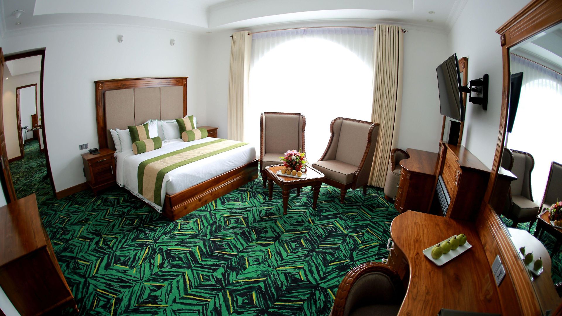 Hotel Araliya - Your Gateway To Everything In 5*