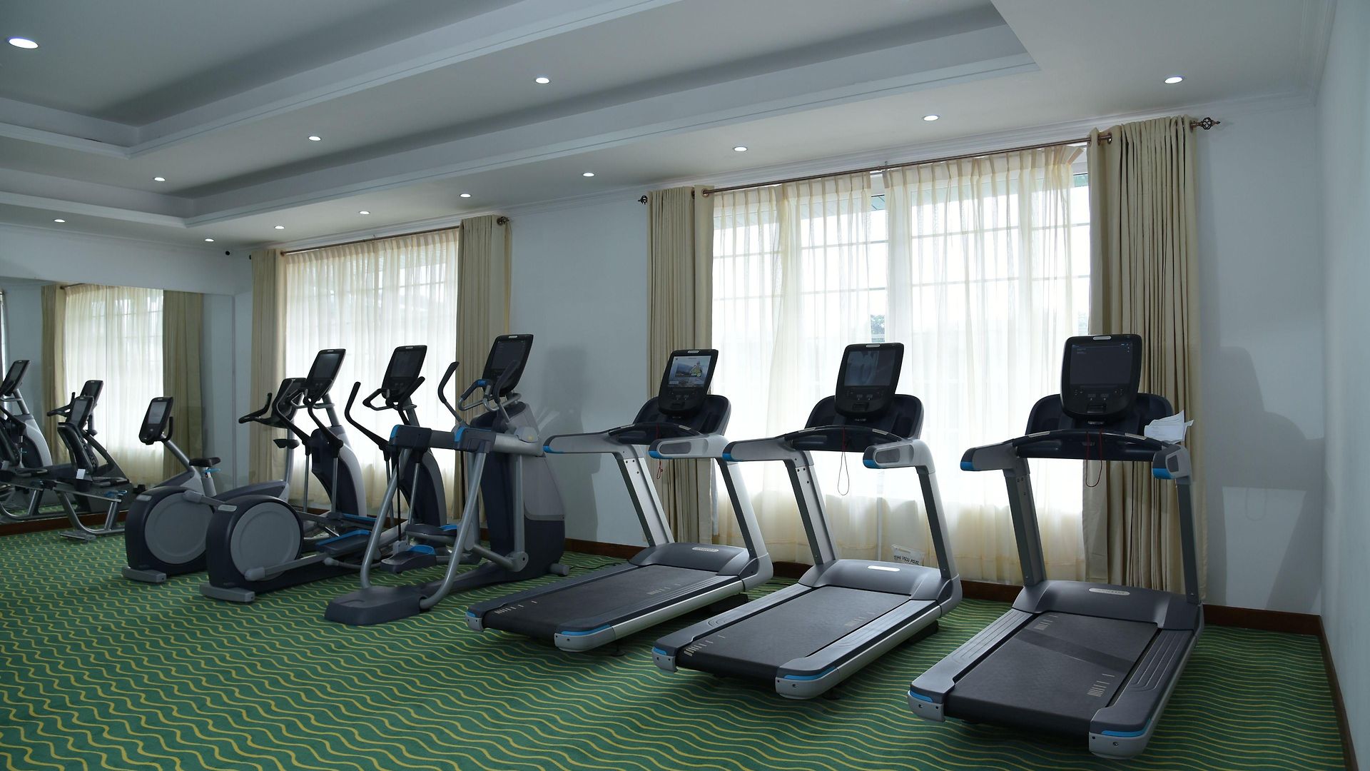 Hotel Araliya - Your Gateway To Everything In
