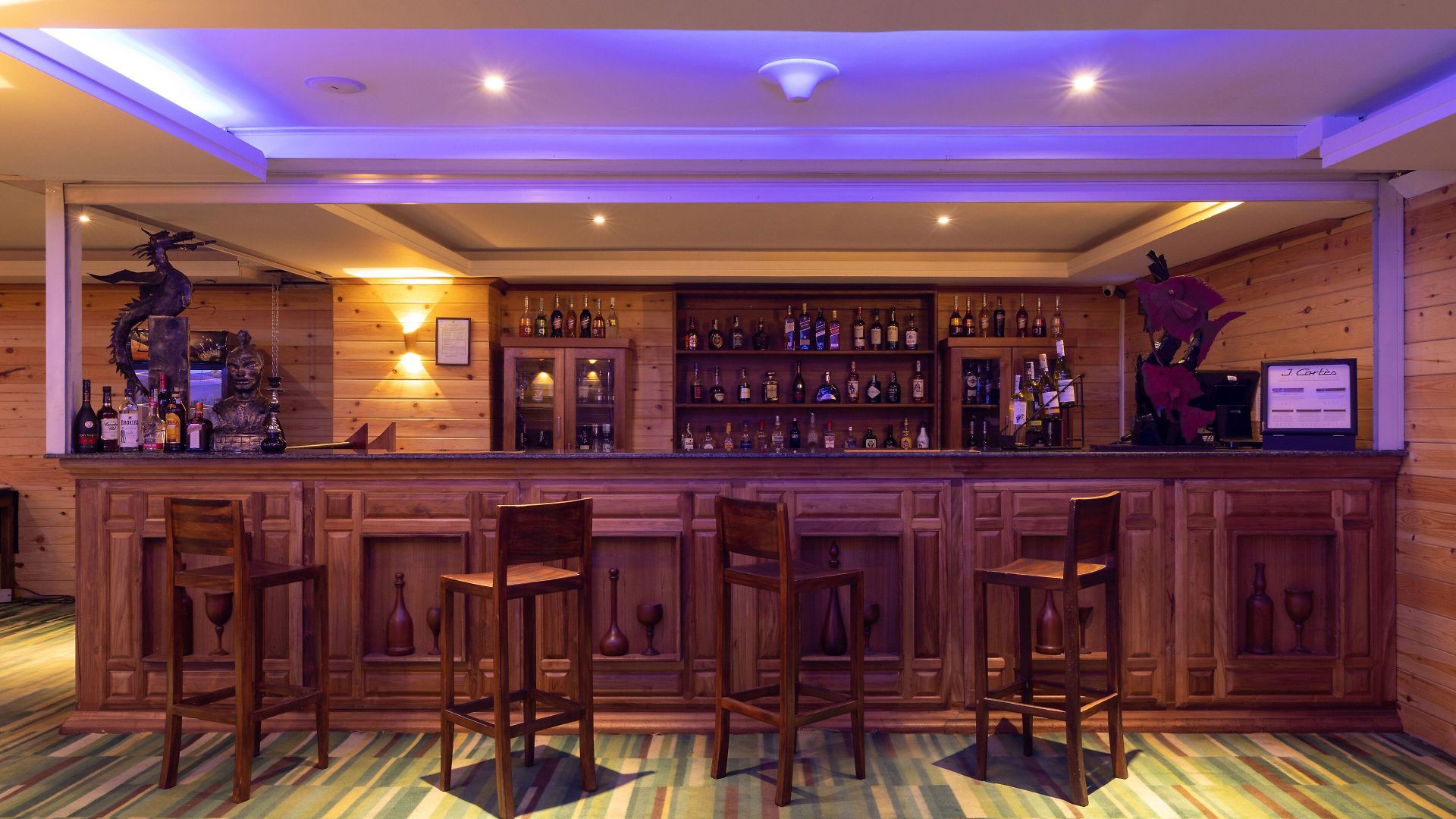 Araliya - Your Gateway To Everything In Hotel