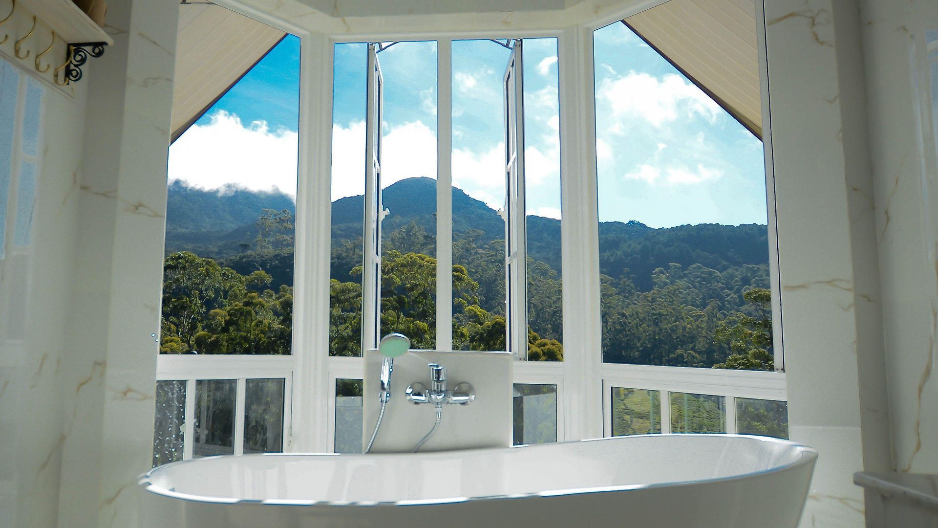 Luxe Wilderness - Private Villas, Free Breakfast, 2km From Centre Nuwara Eliya