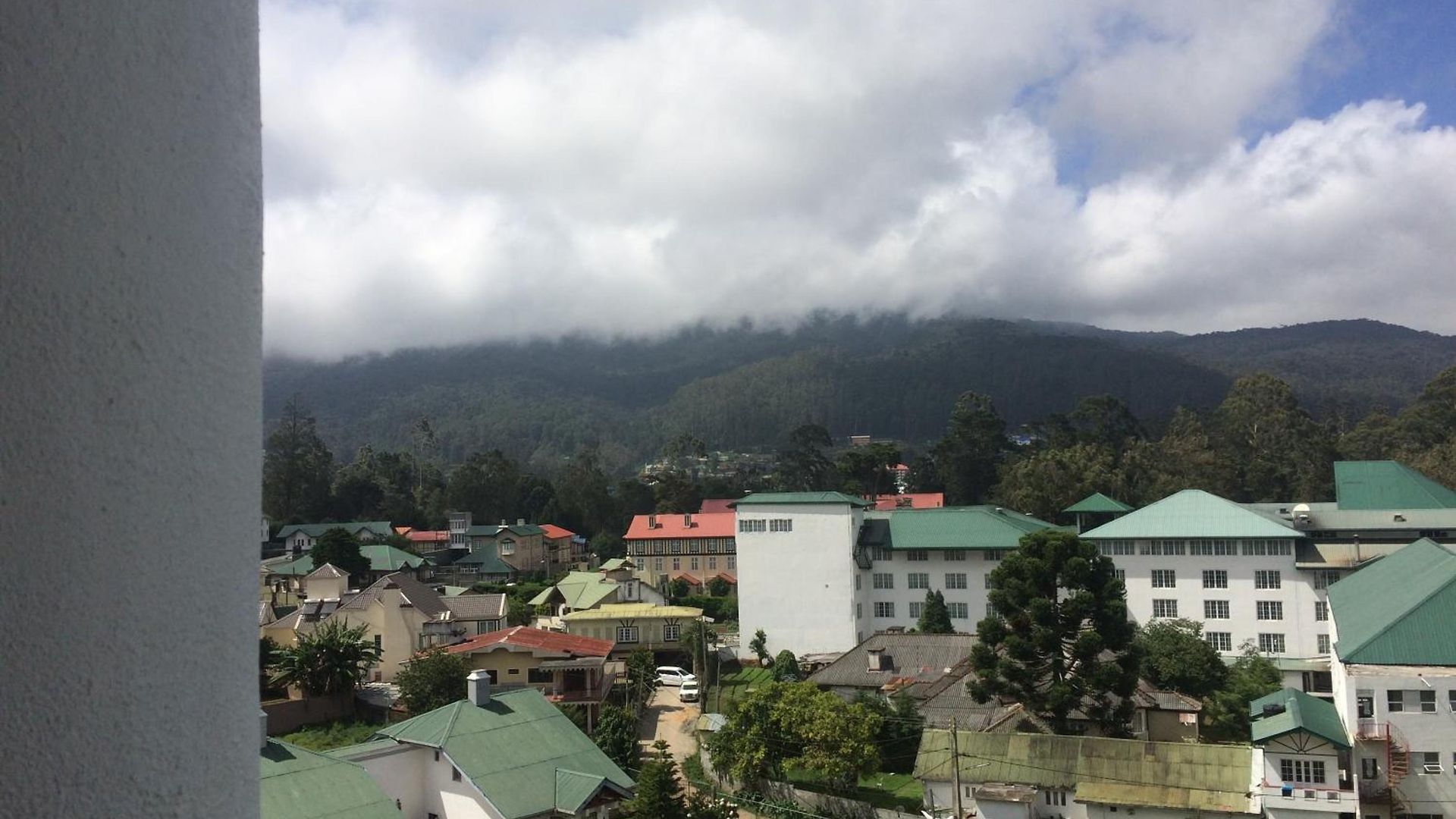 Emirates Luxury Apartment Nuwara Eliya