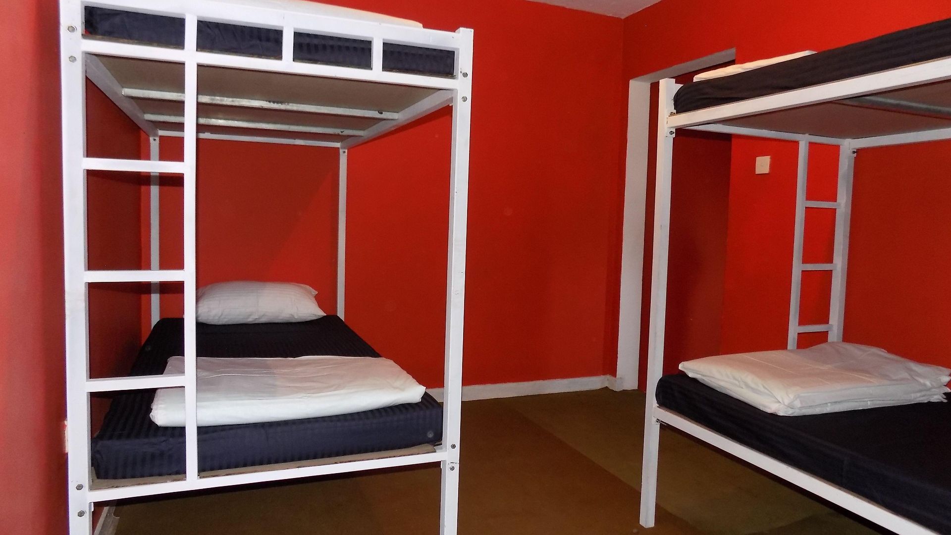 Hi Lanka Hostel *