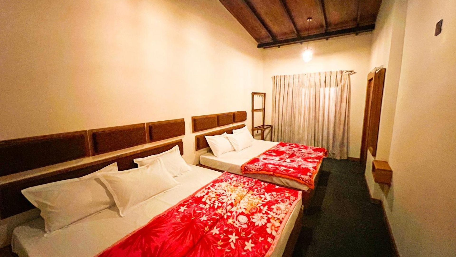 Hotel Little England *