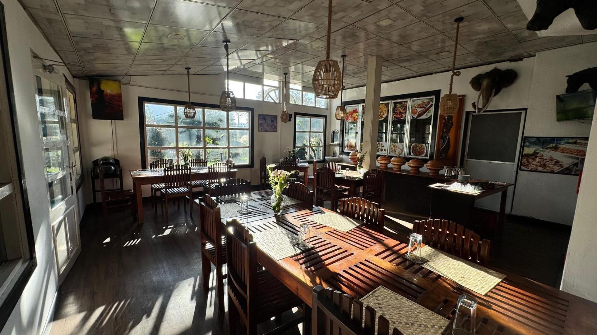 Hotel Crab And Nuwara Eliya