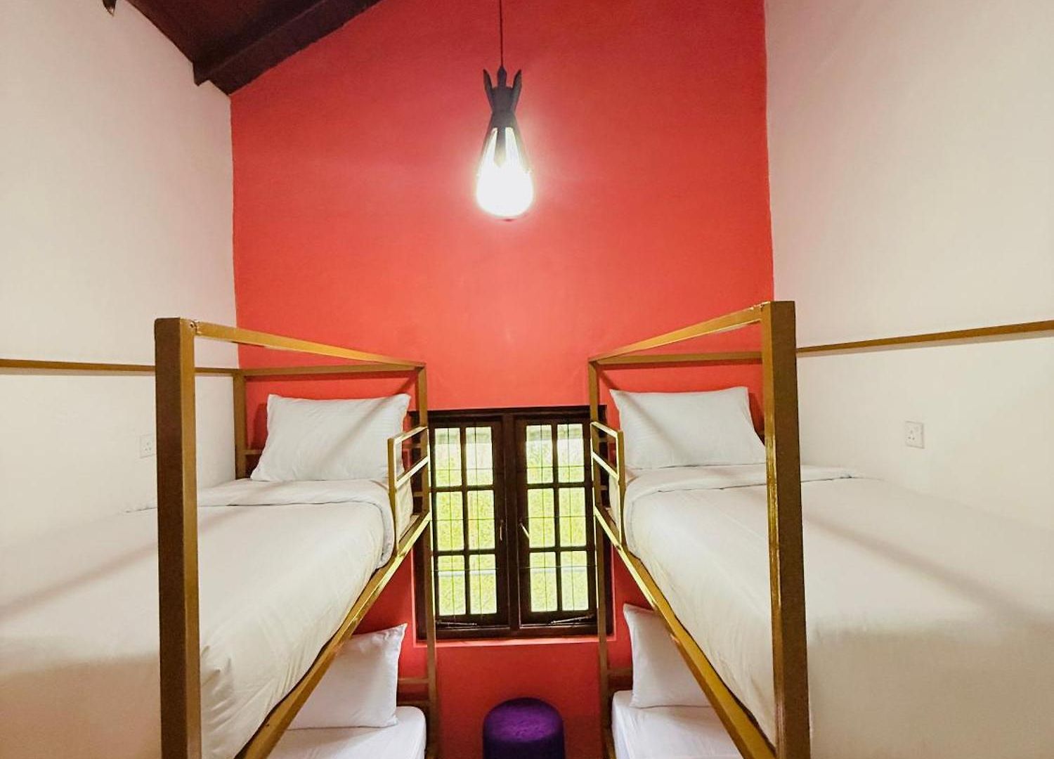 176 Hostel Nuwara Eliya