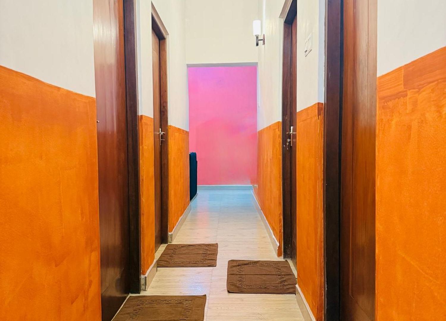 Hostel 176