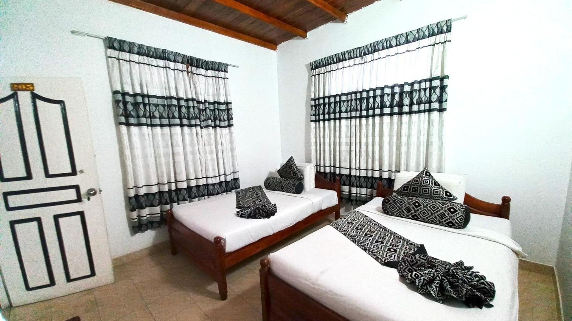 Grand Manjari Guest house *