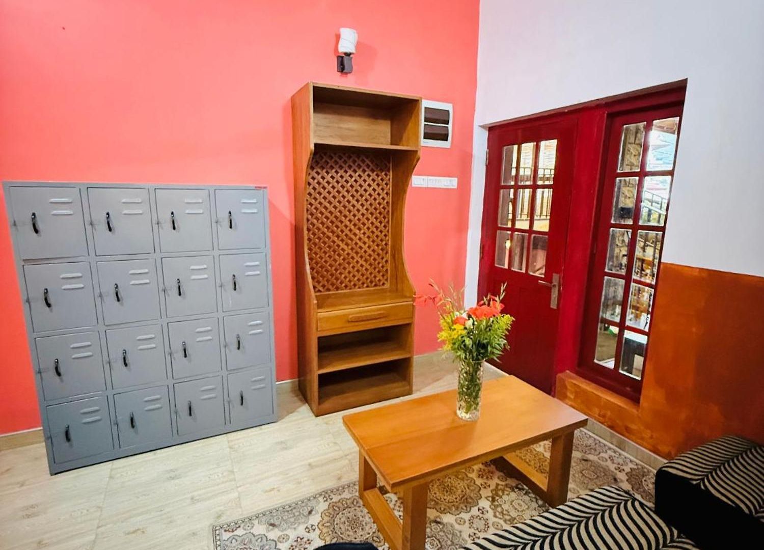 Hostel 176