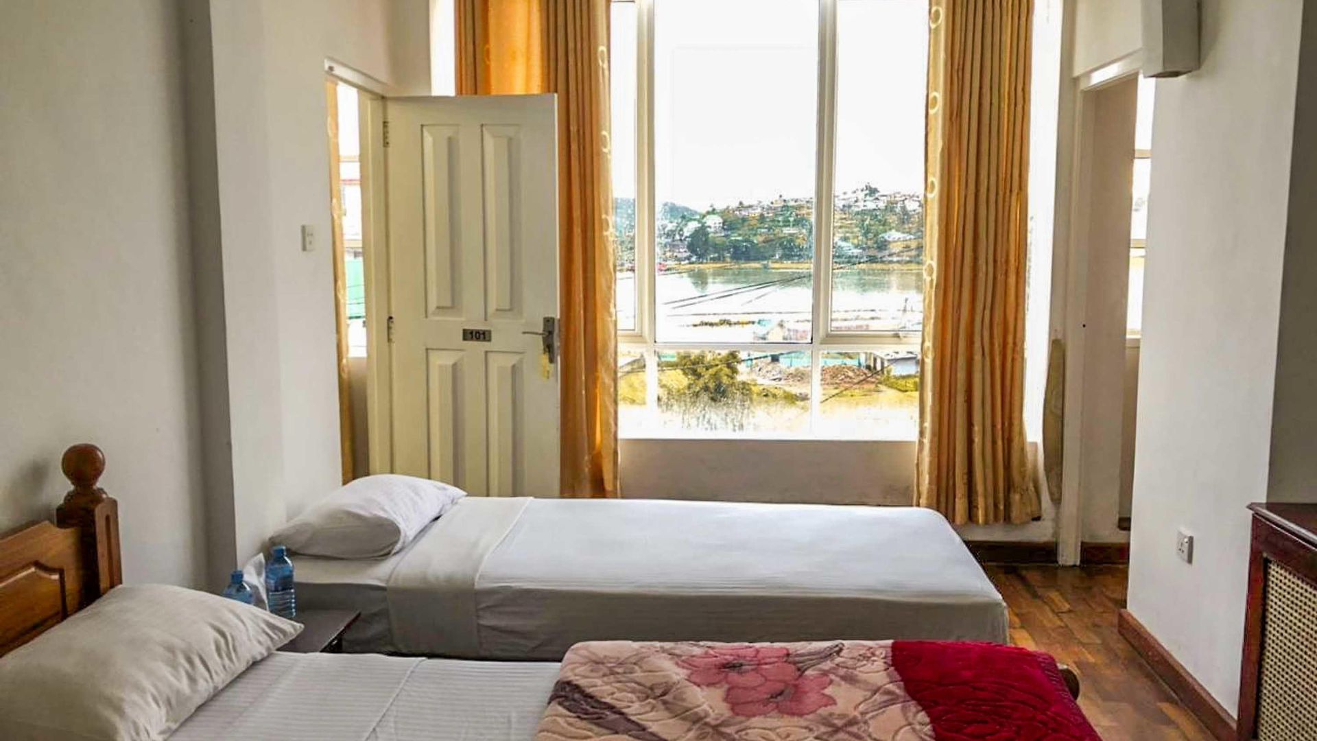 Hotel Leisure Village Nuwaraeliya 3*