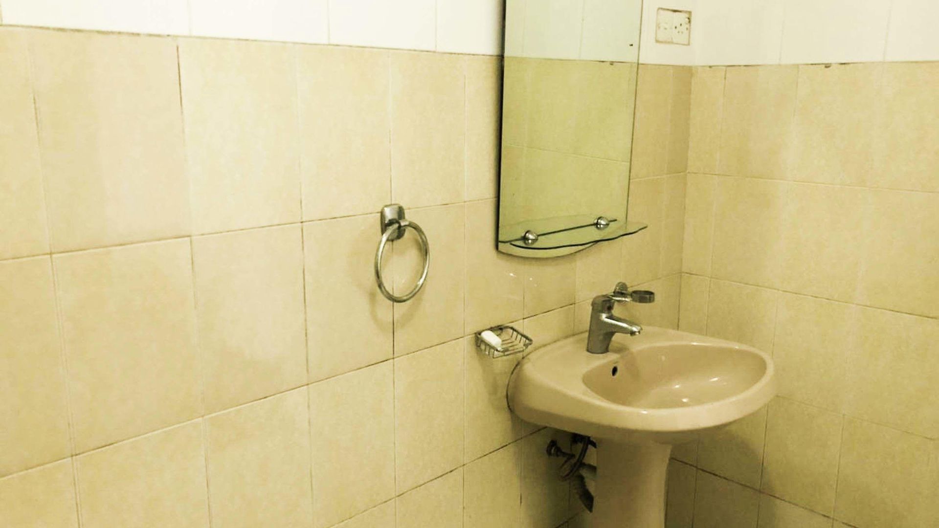 Leisure Village Nuwaraeliya Hotel