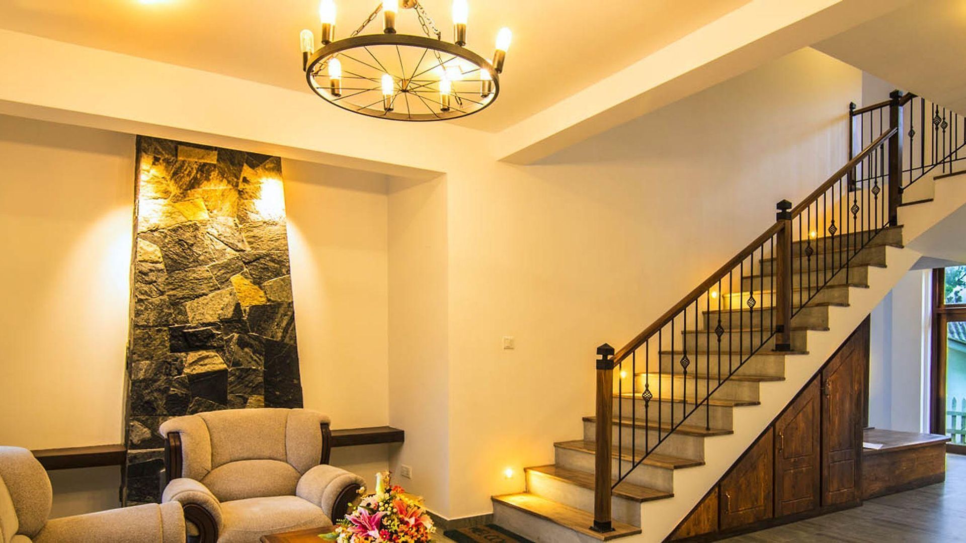 Hotel Seasons - Nuwara Eliya