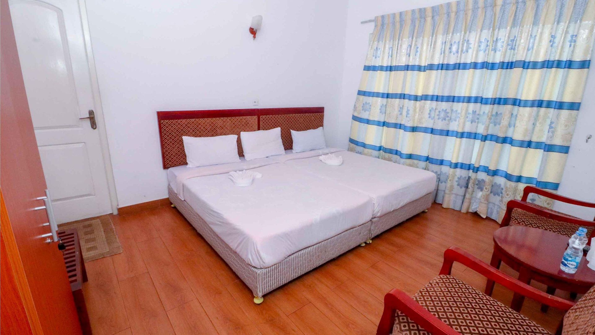 Yoho View Hotel 2*