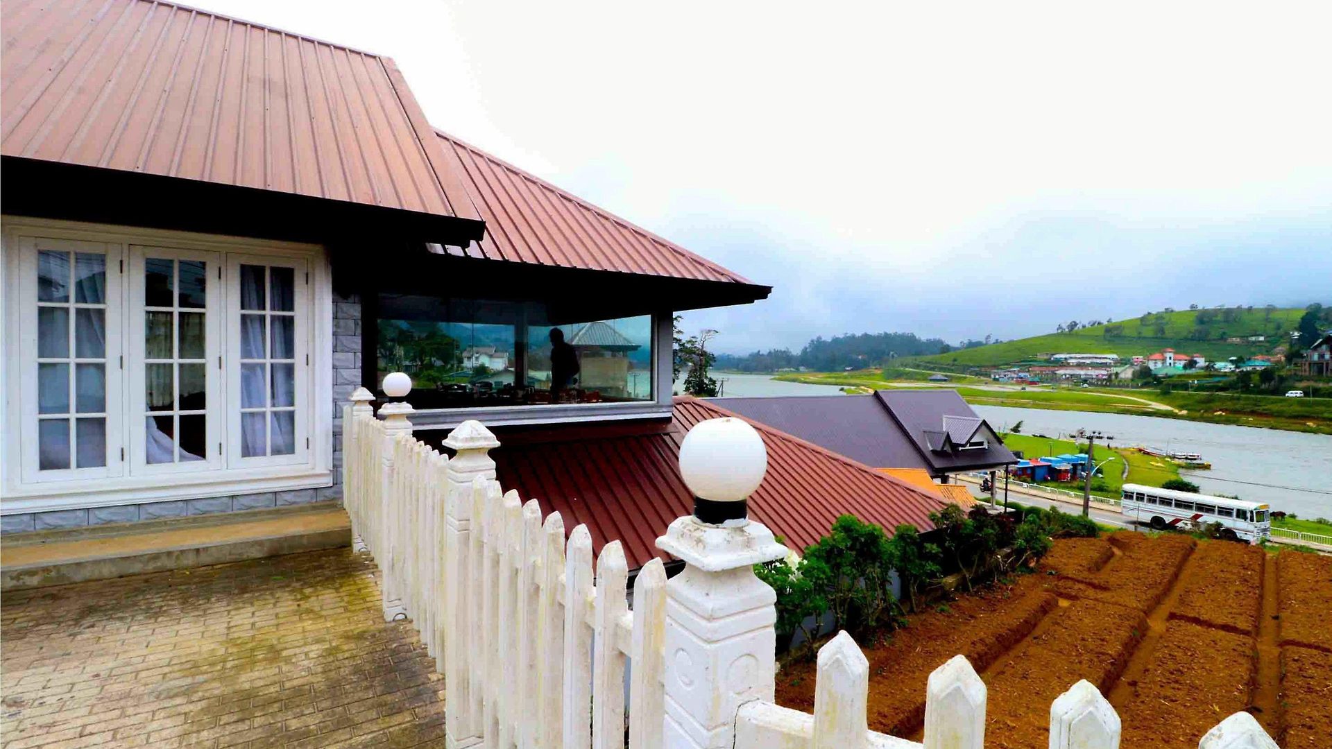 Yoho View Hotel 2*