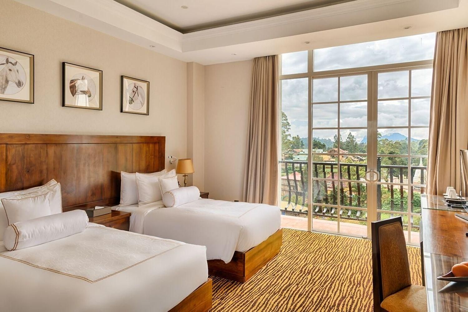 The Golden Ridge Hotel