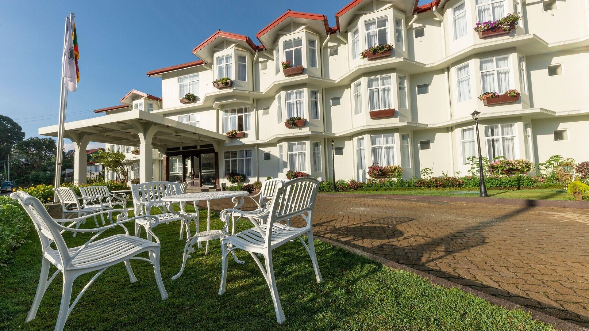 Galway Heights Hotel Nuwara Eliya