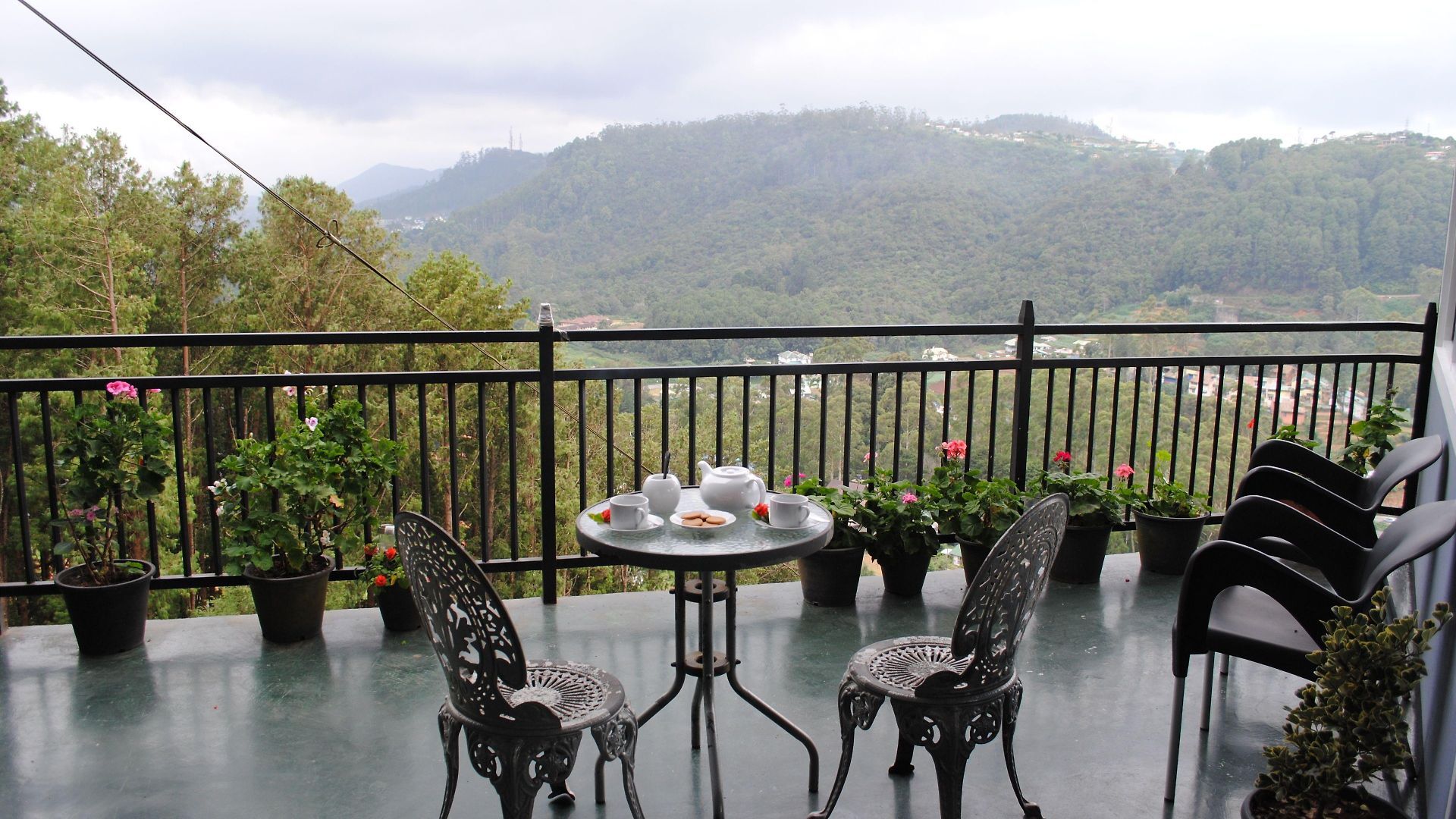 Misty Mountain Hotel 3*