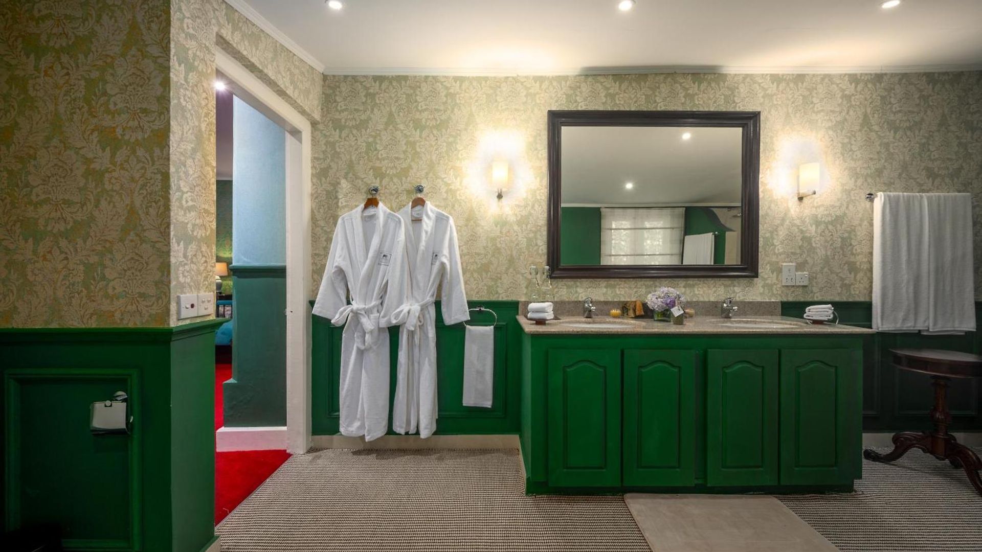 Hill Rise Luxury & Stables By Edwards Collection - *