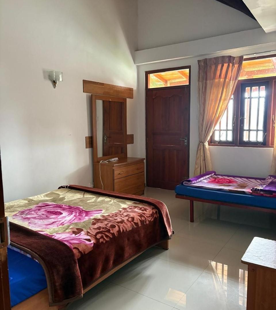 Oviya Guest Inn 3*