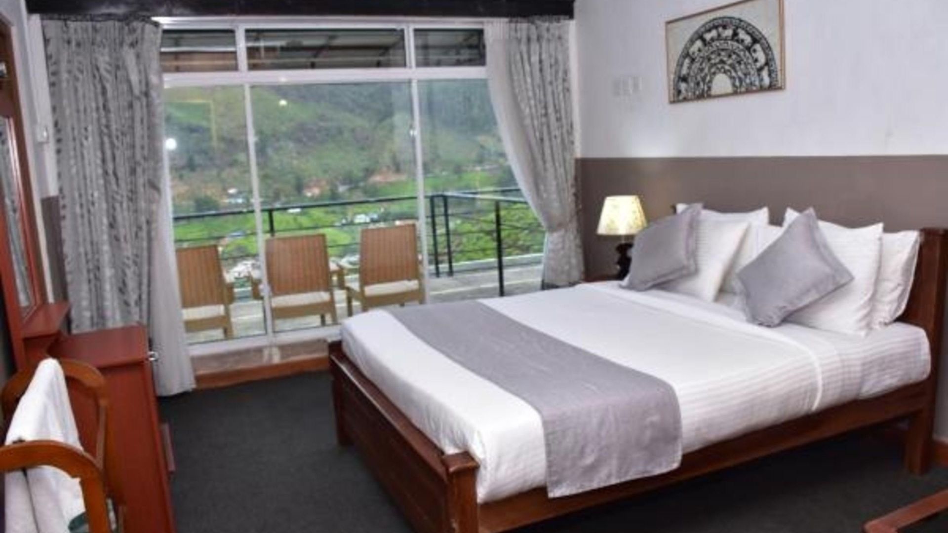 The Mount View By Liyozi Leasiure Hotel Nuwara Eliya