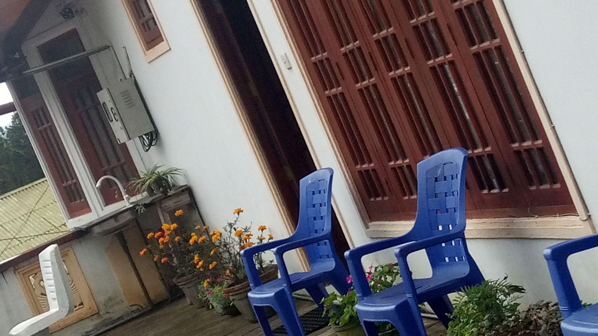 Oviya Guest Inn