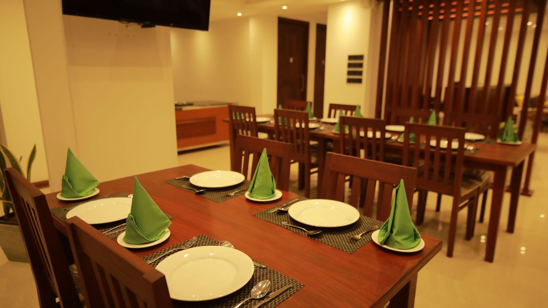 Single Tree Mount Hotel