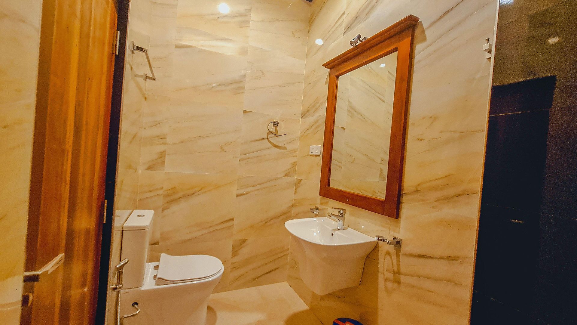 Rich Hotel 3*