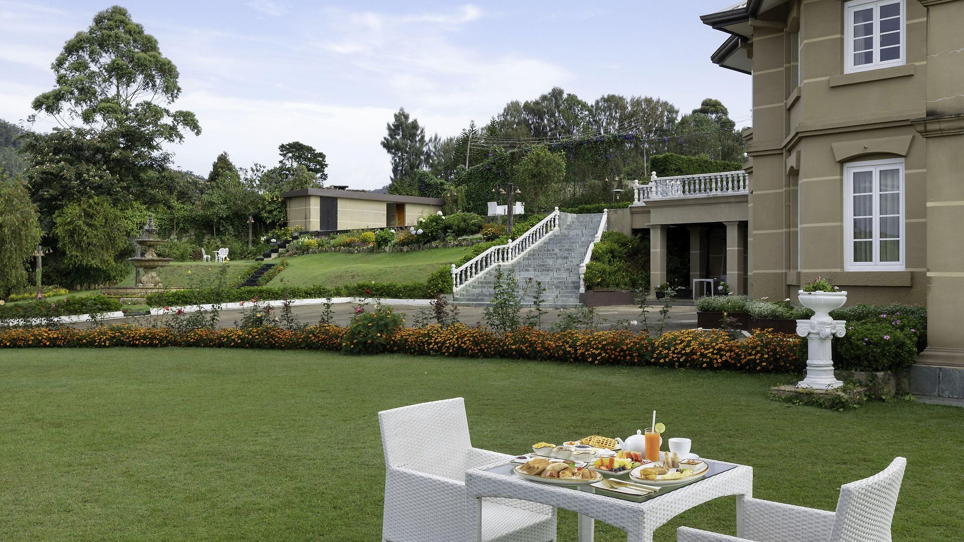The Westbury Palace Hotel Nuwara Eliya