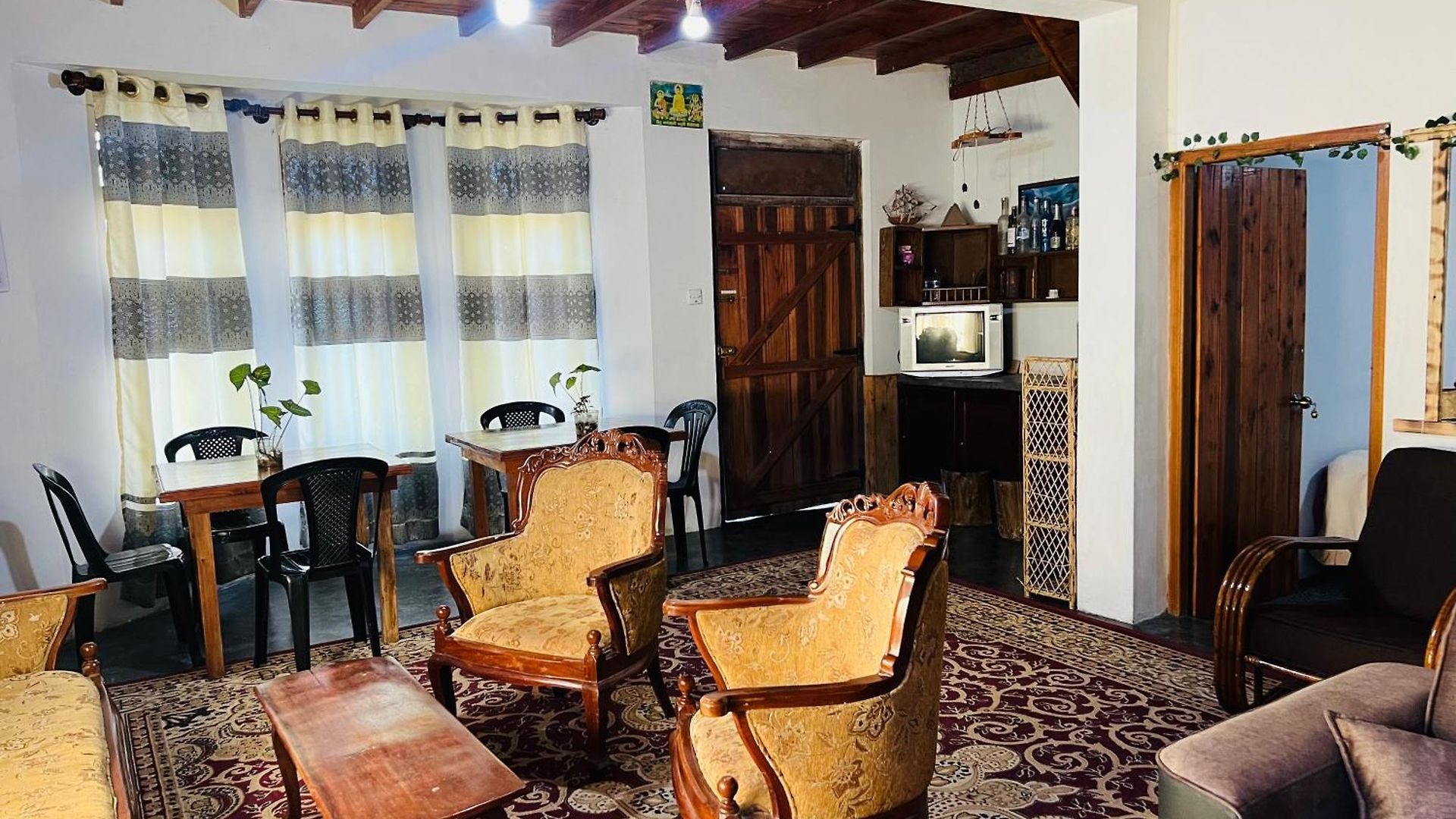 Homestay Sasru *