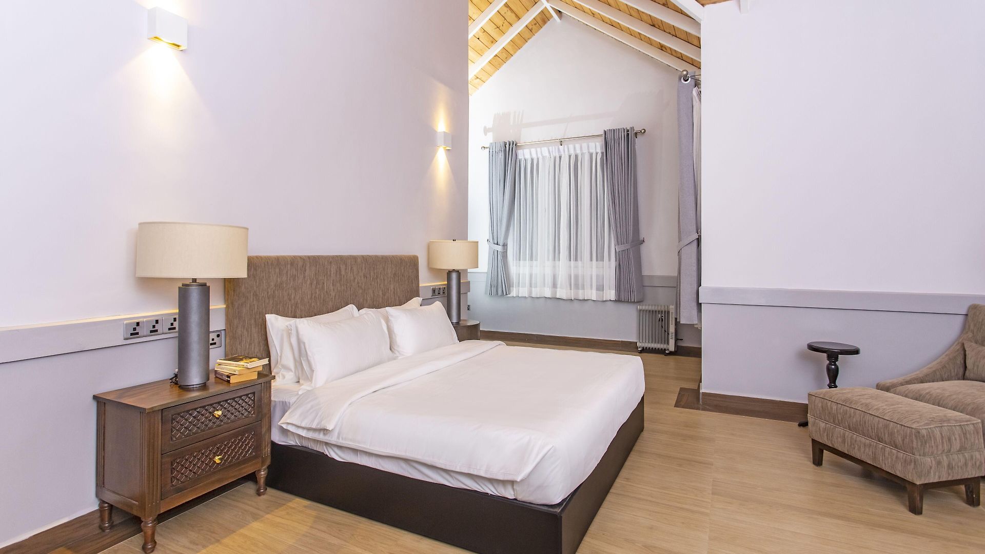 W15 Glenfall Hotel 4*