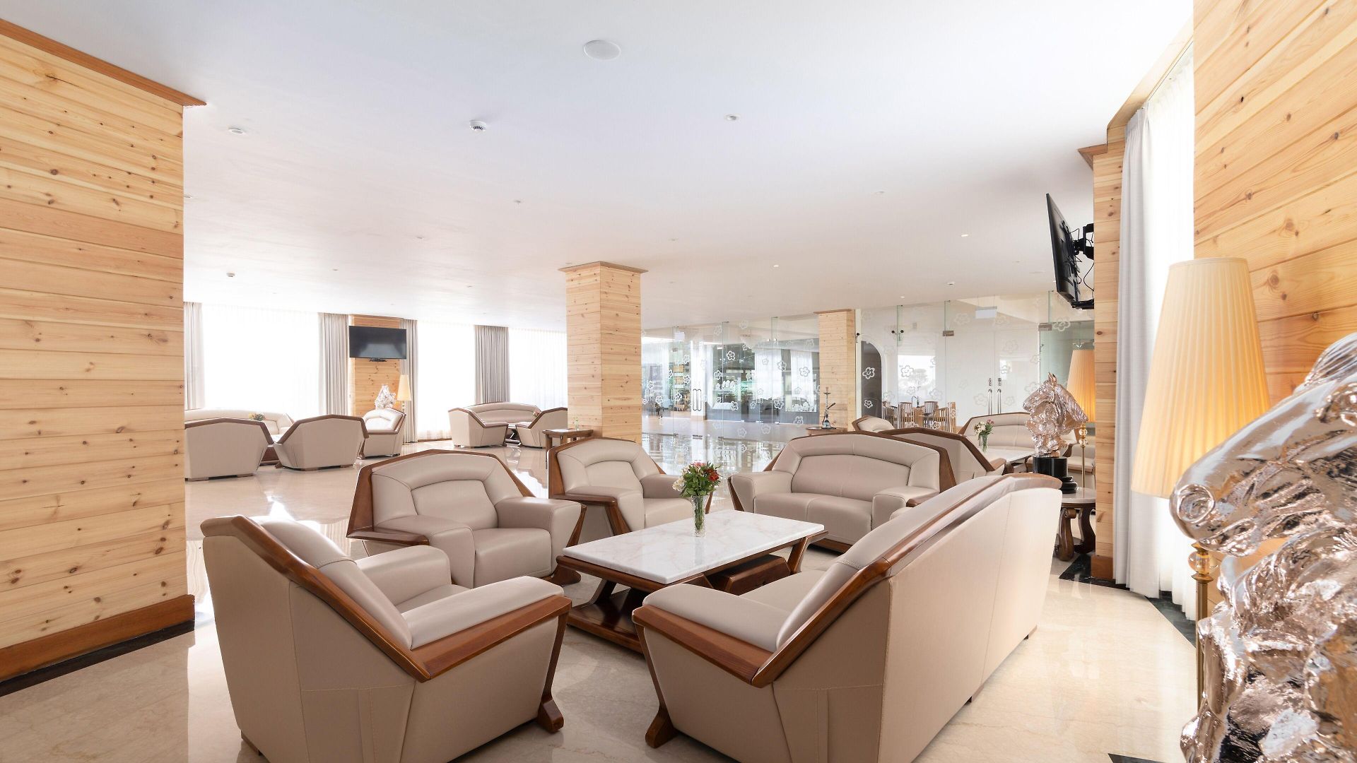 Araliya Red - Budget Friendly Hotel- Where Find Stunning 360 Panoramic View Of 4*