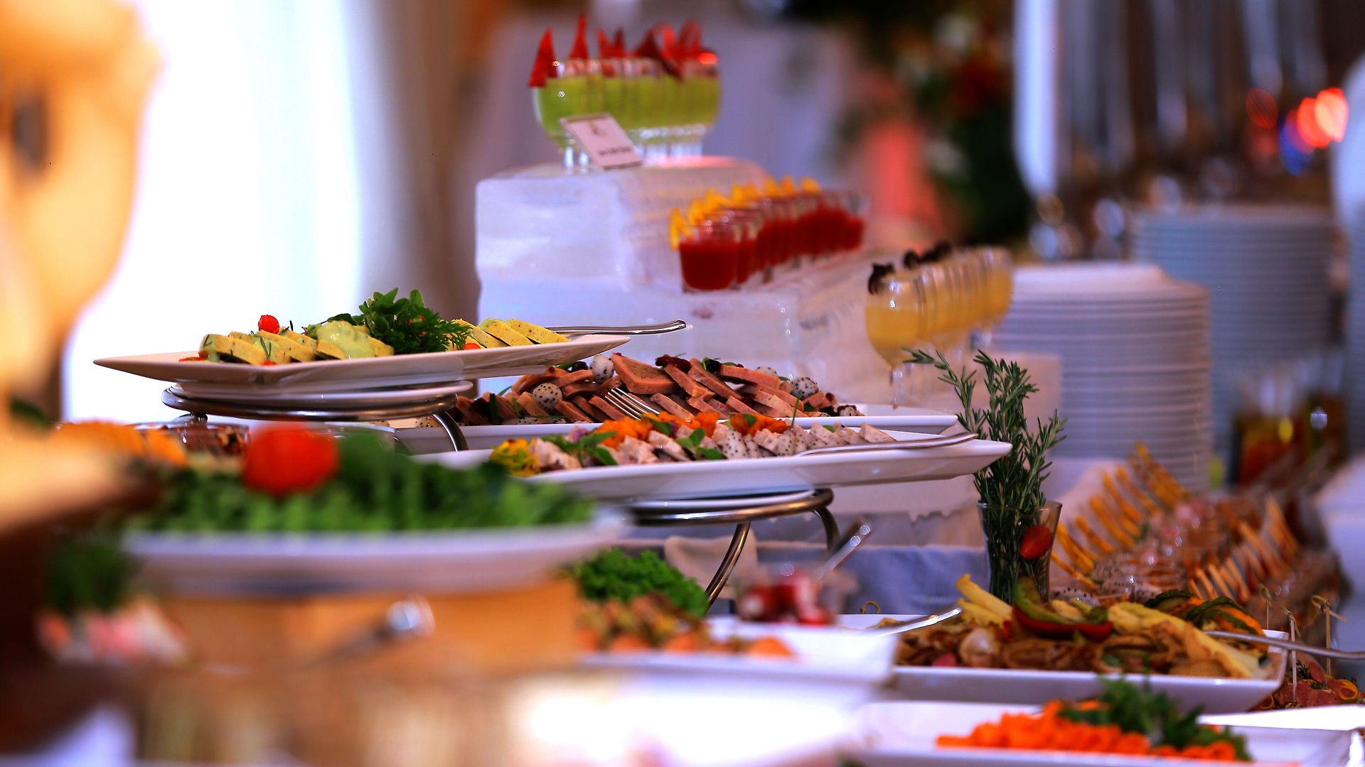 Araliya Red - Budget Friendly Hotel- Where Find Stunning 360 Panoramic View Of