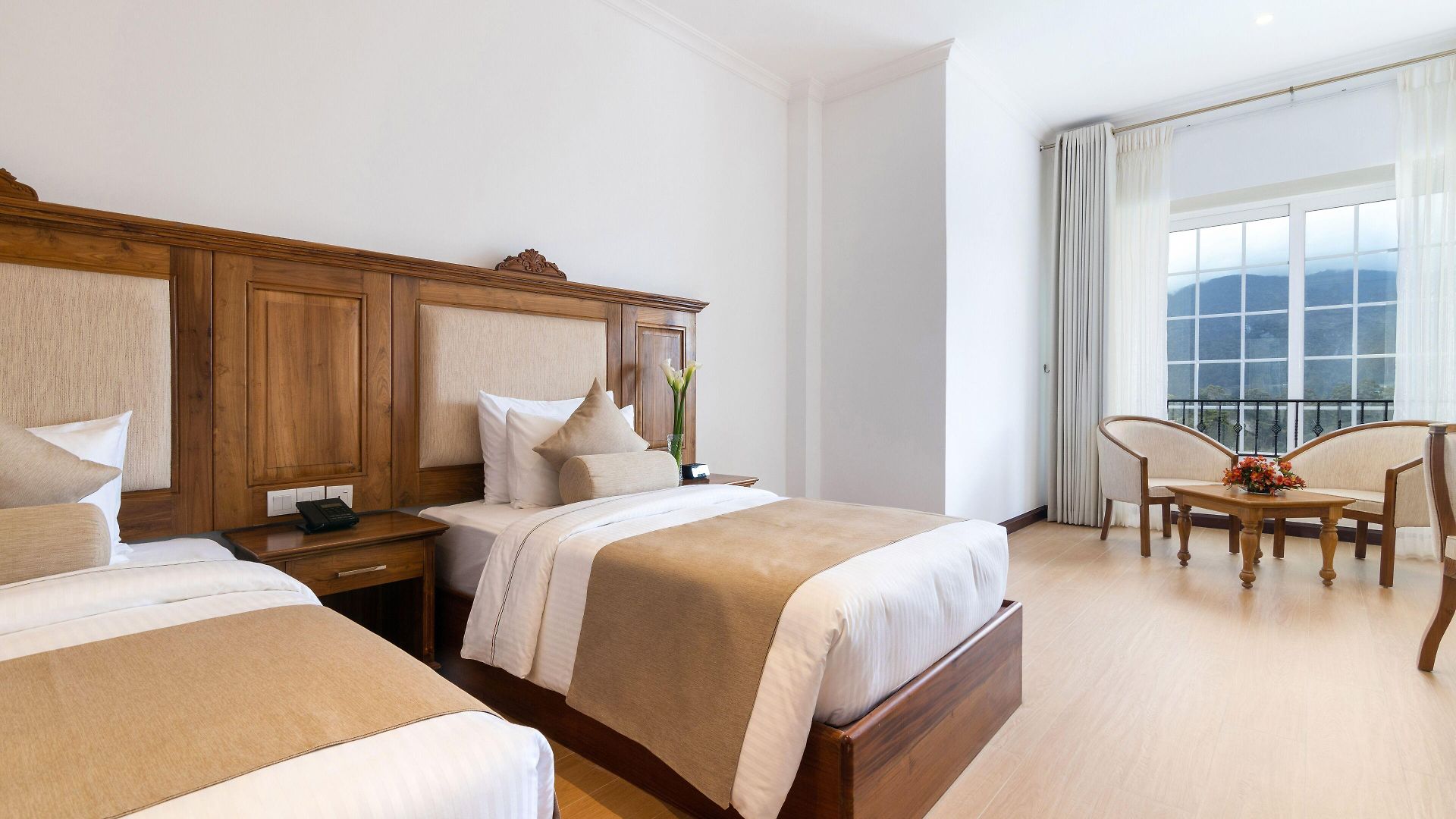 Araliya Red - Budget Friendly Hotel- Where Find Stunning 360 Panoramic View Of Hotel 4*
