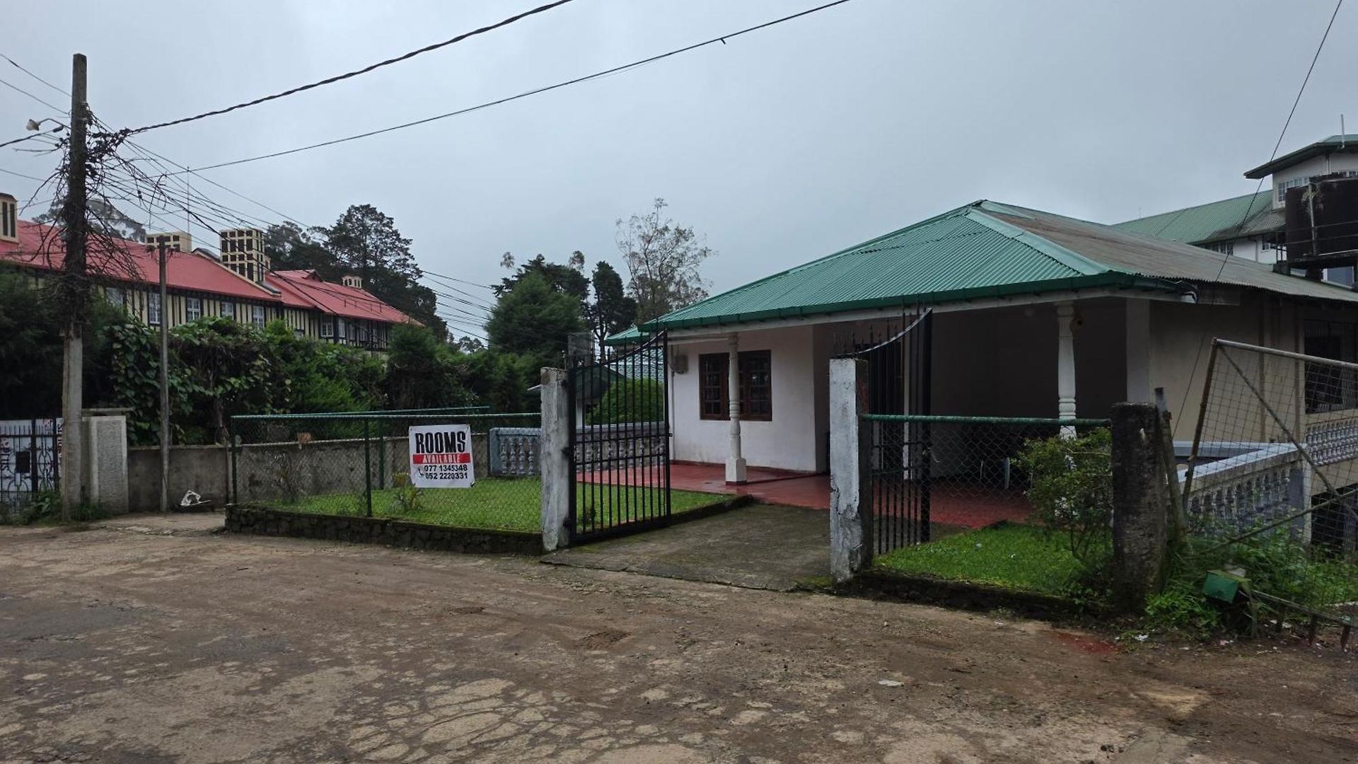 Le Grand Chateau Homestay *