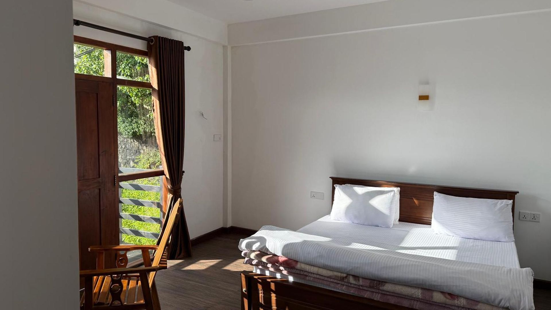 Sherwood Guest house 4*