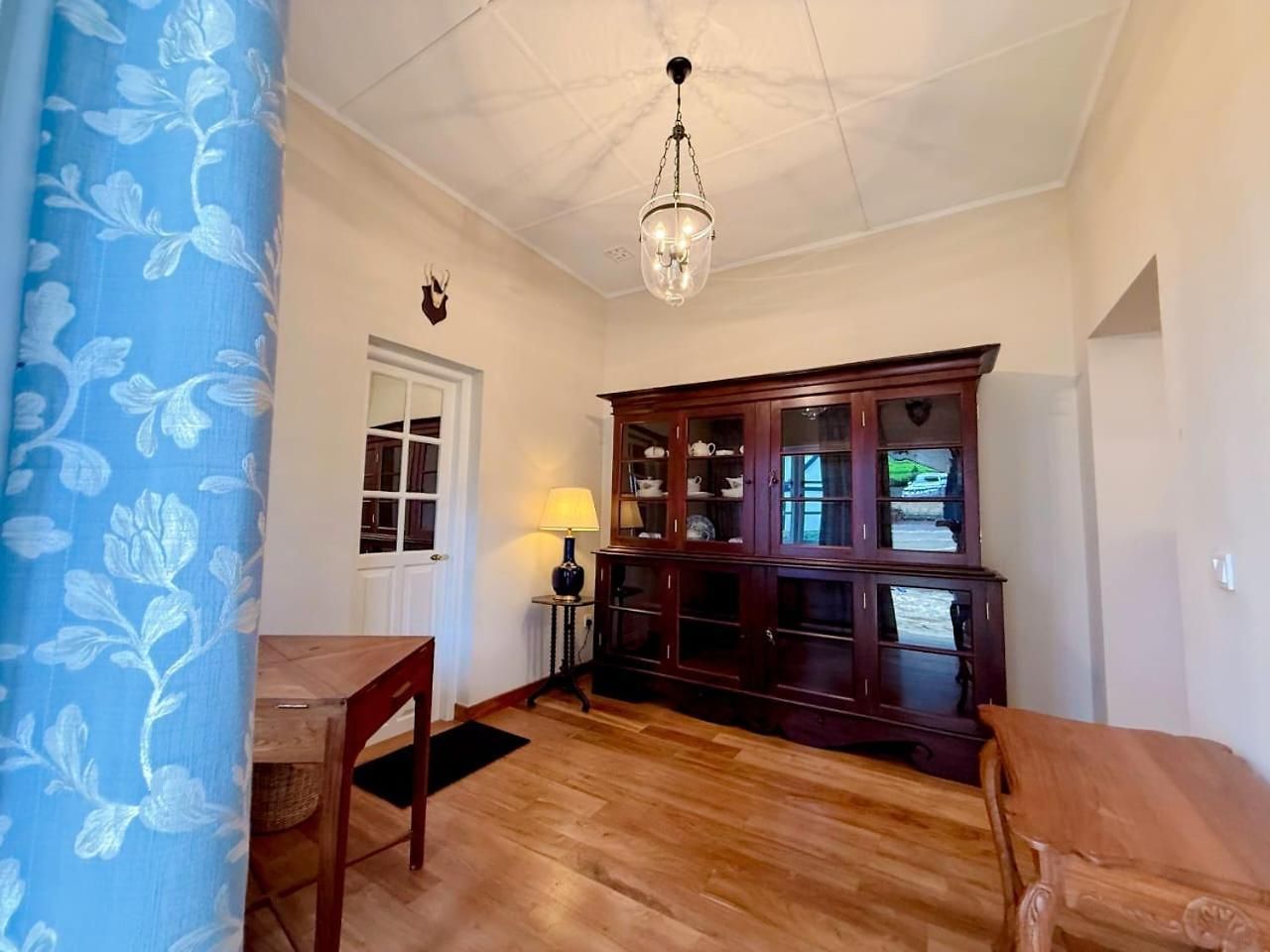 Powysland Villa