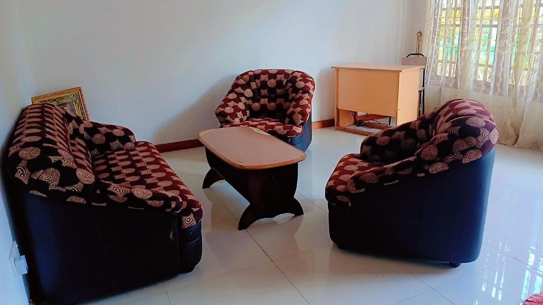 Oviya Guest 3*