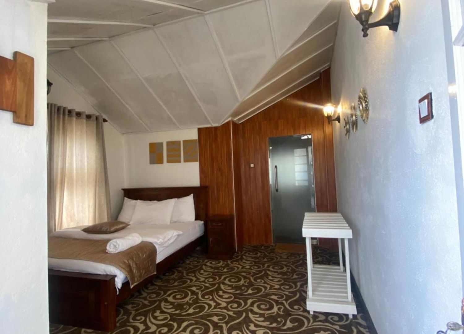Peak View Hotel Nuwara Eliya