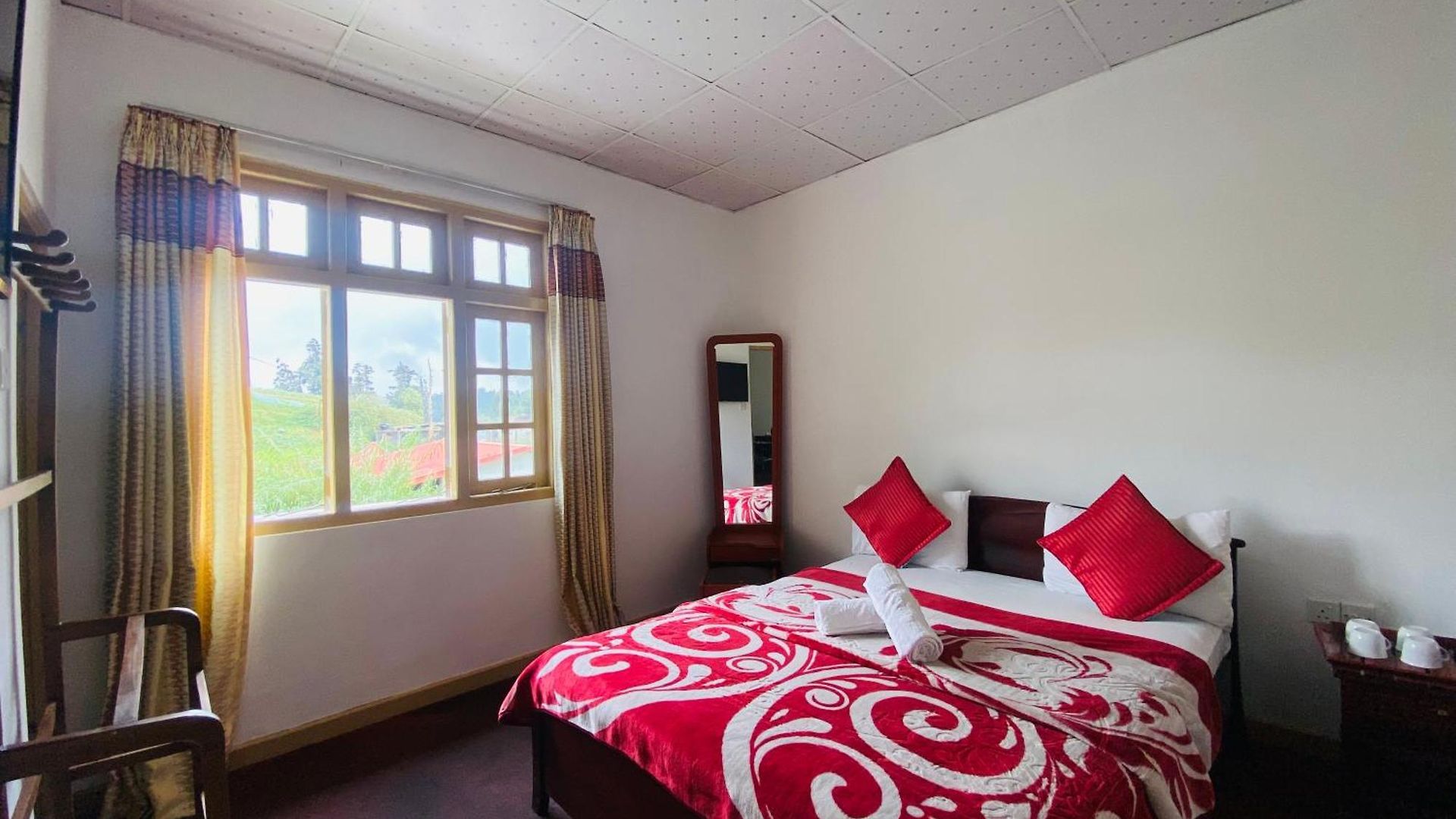 R R I Luxury Hotel Nuwara Eliya