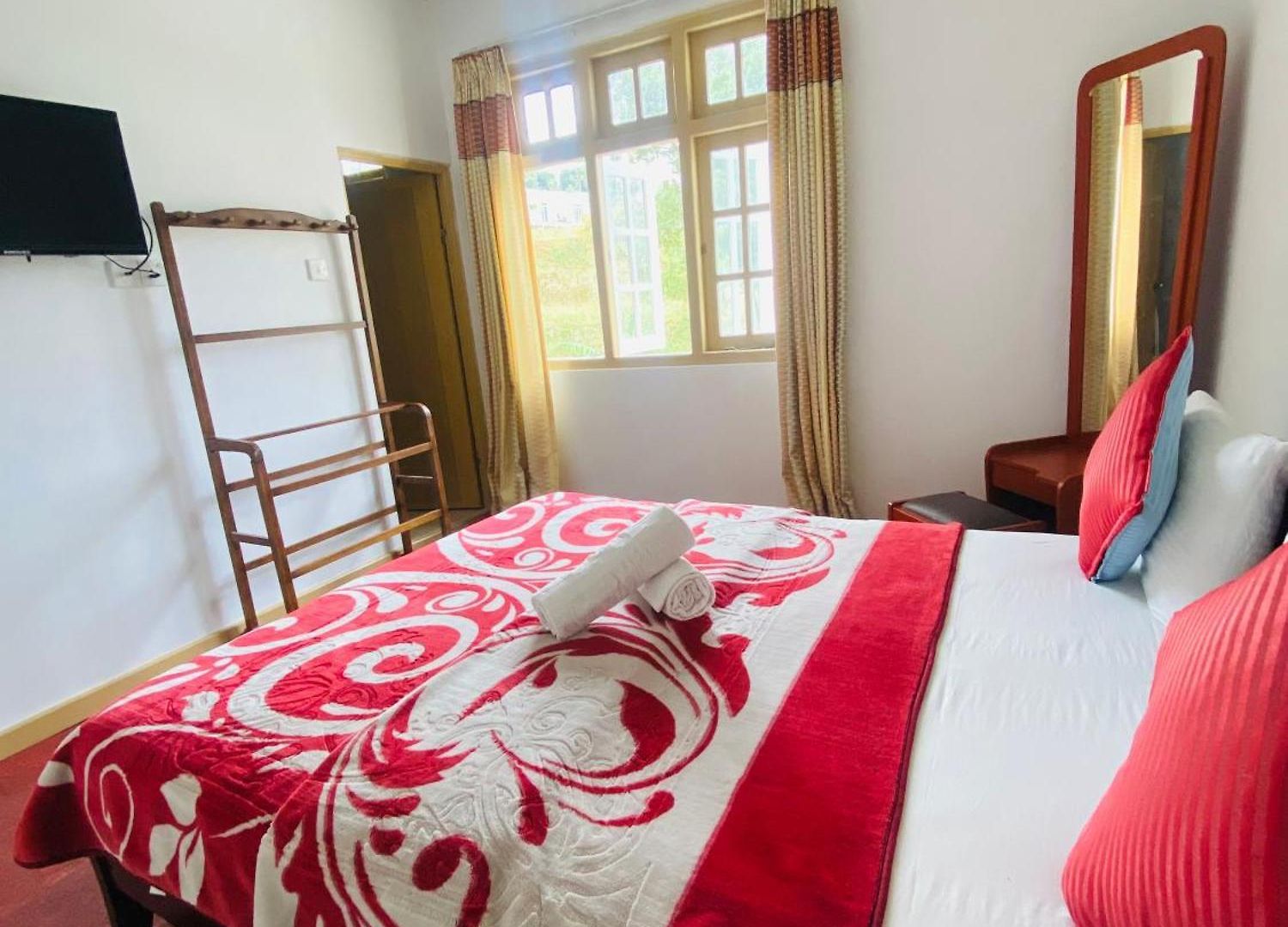 R R I Luxury Hotel 3*