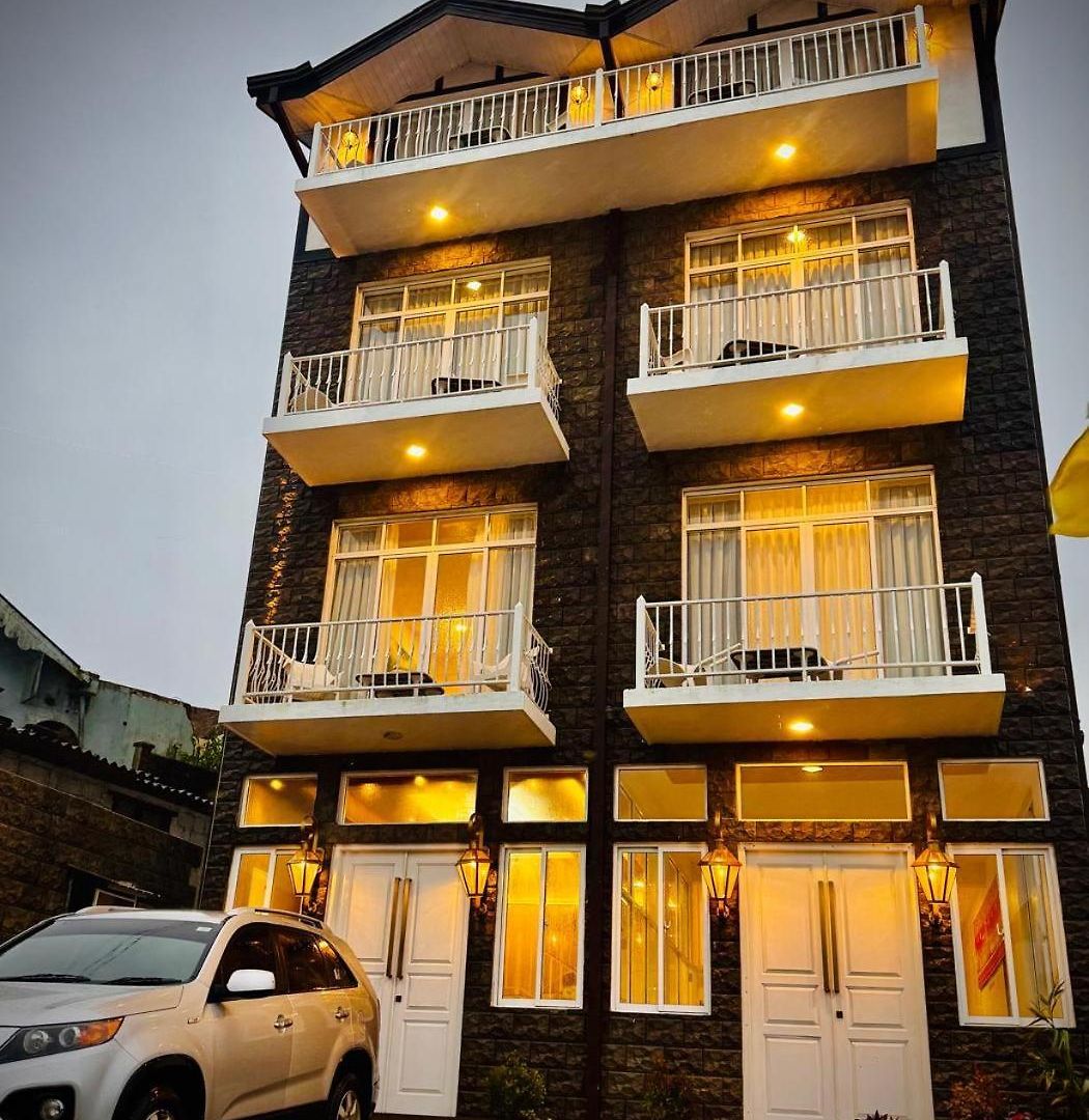 King Castle Front By Laksam Hotel 4*