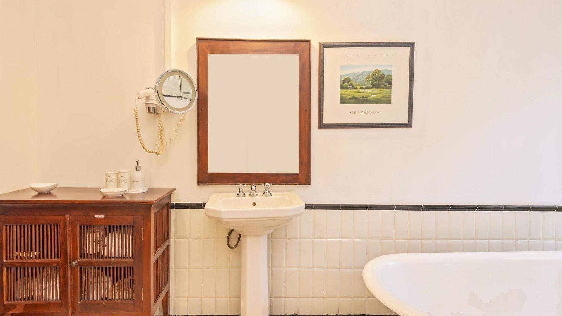 Hotel Jetwing Warwick Gardens, A Luxury Reserve