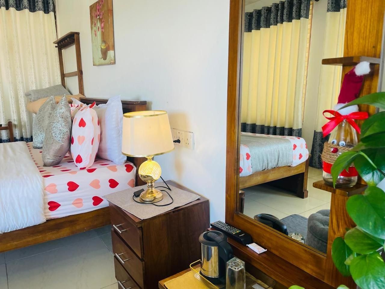 Golden King Guest Bed & Breakfast