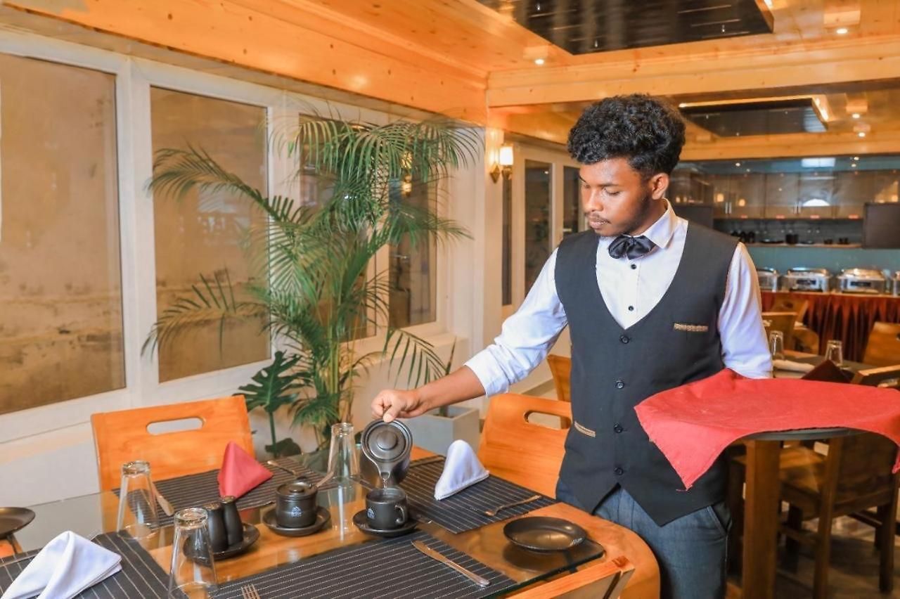 Queens Hotel 5*