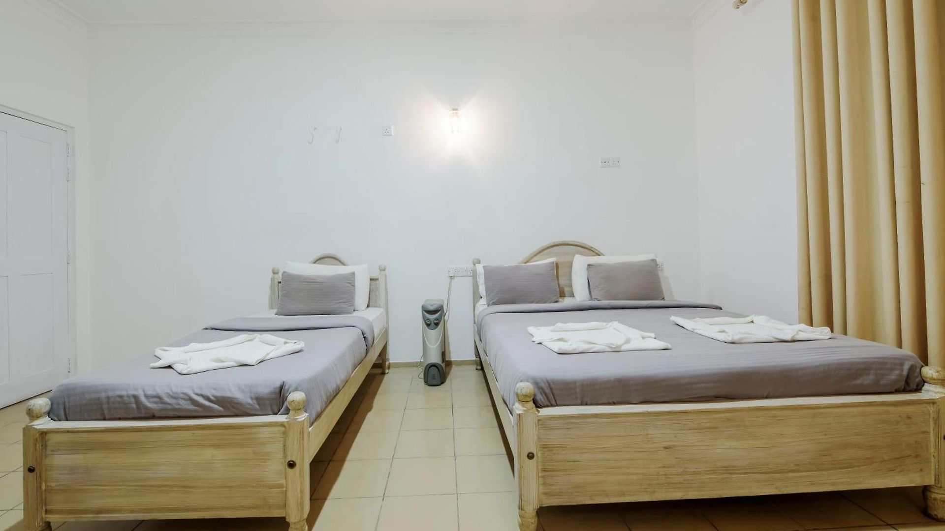Hotel Oasis Hill 2*