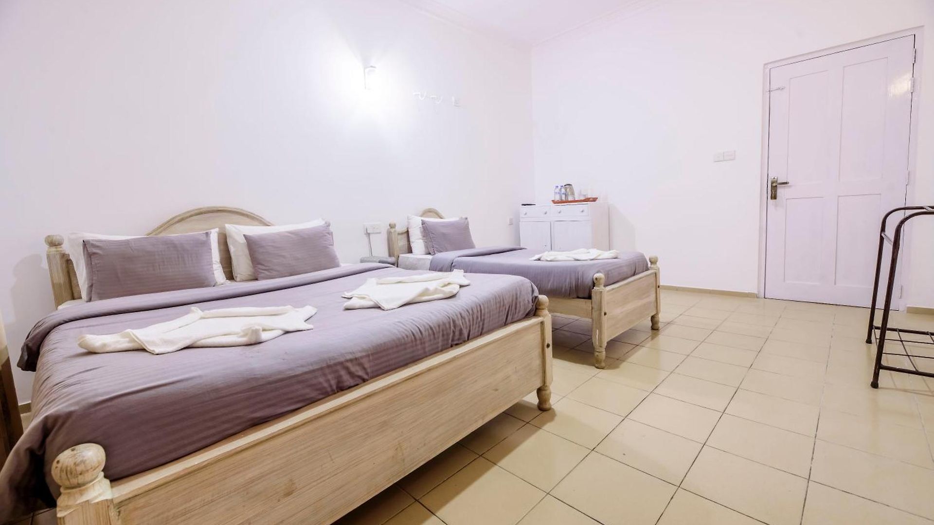 Oasis Hill Hotel