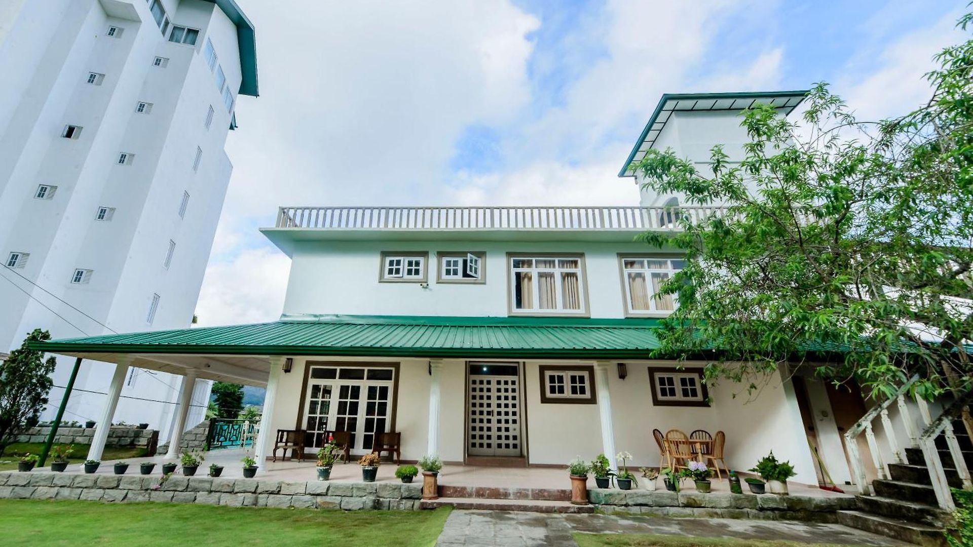 Oasis Hill Hotel Nuwara Eliya