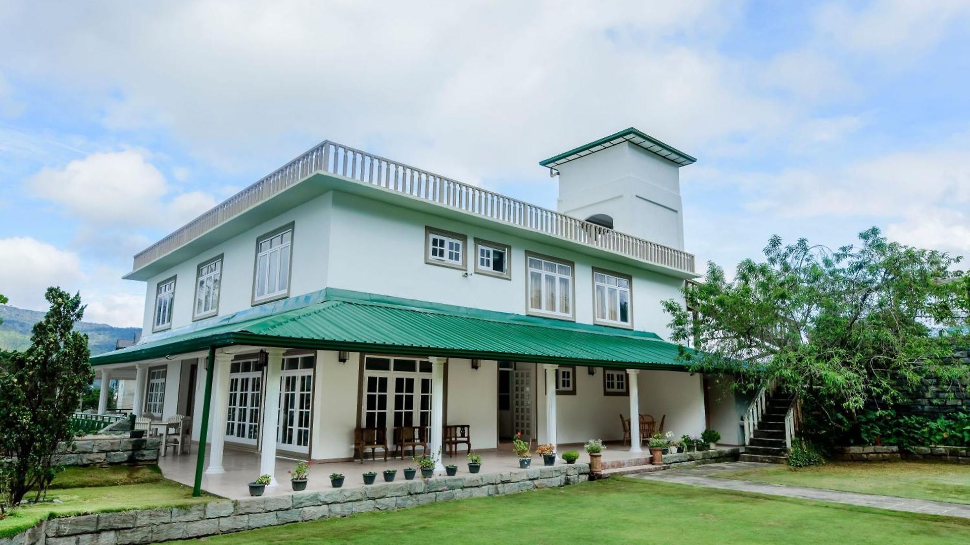 Hotel Oasis Hill